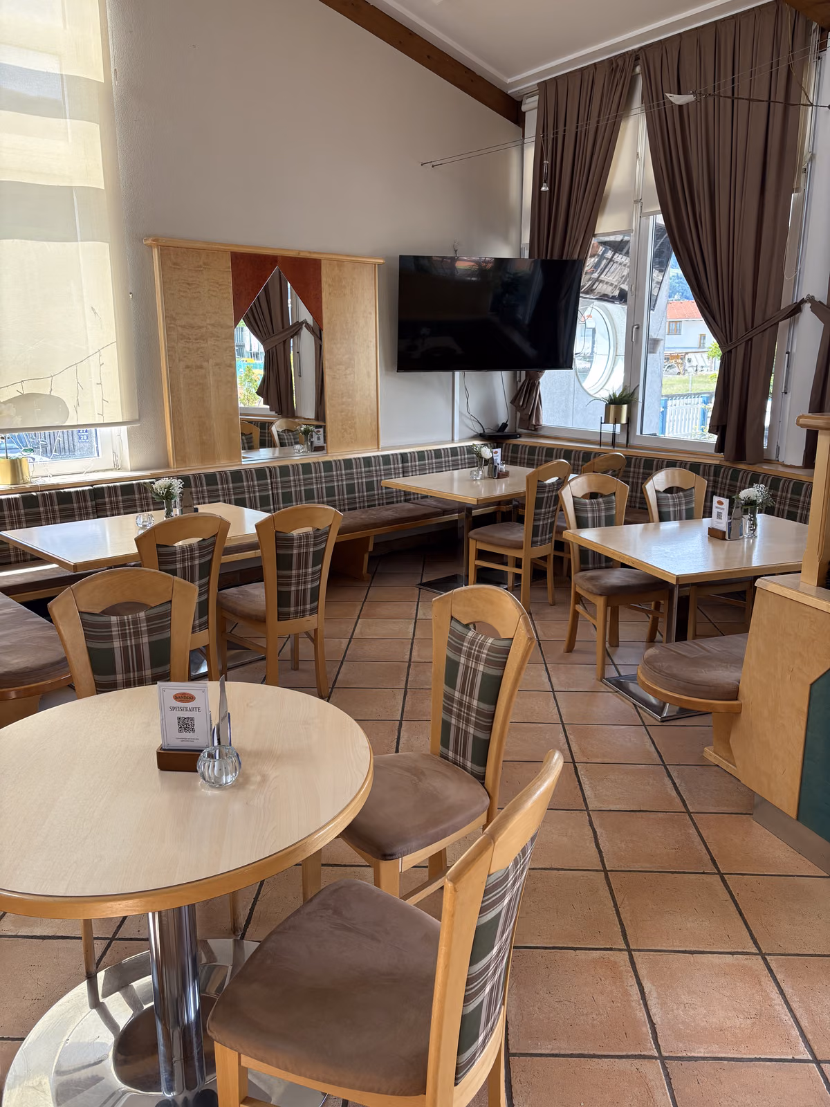 Innenbereich des Tenniscafés